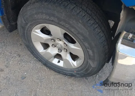 2021 Ram 1500 Big Horn 4X4 6'4 Box z USA, uszkodzony, nr VIN 1C6RRFBG0MN646763